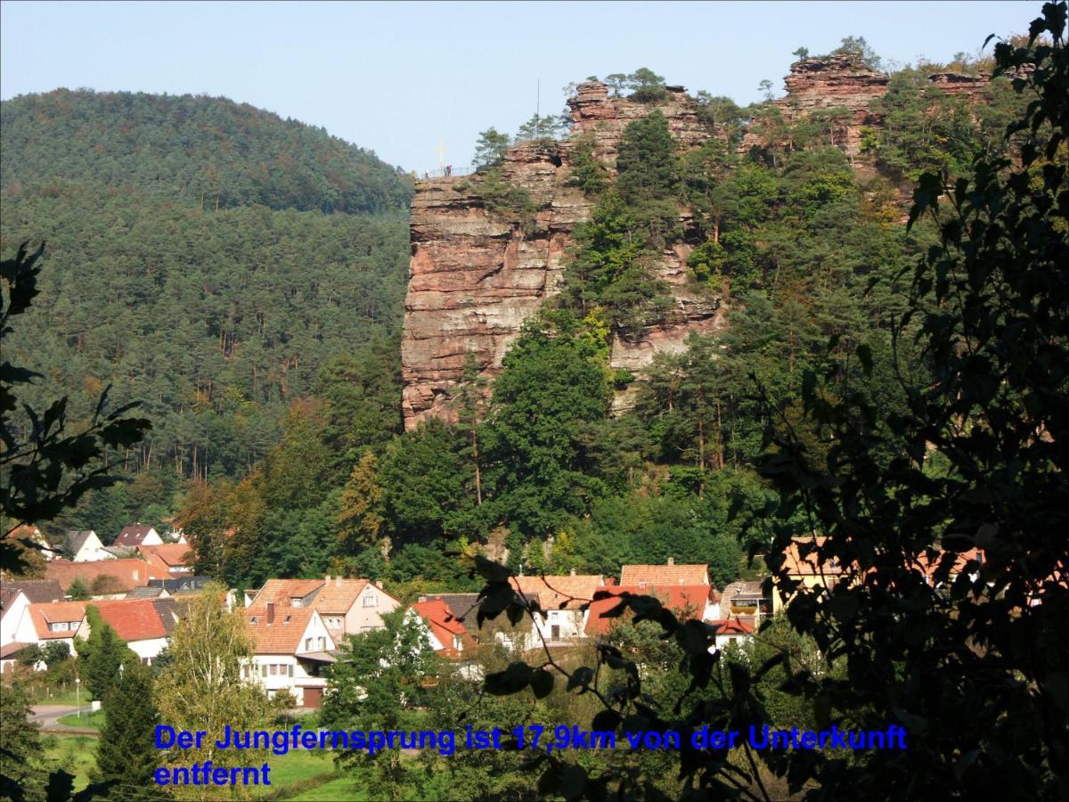 פירמאסנס Fewo Pfaelzer Felsenlandschaft מראה חיצוני תמונה