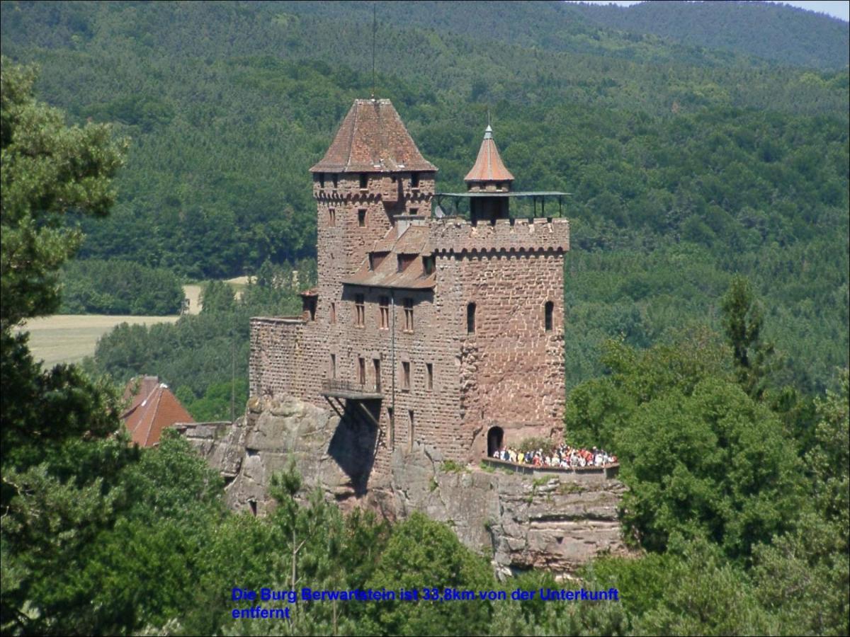 פירמאסנס Fewo Pfaelzer Felsenlandschaft מראה חיצוני תמונה
